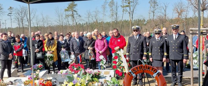 Ostatnie pożegnanie instruktora 393 Stanisława Wolkiewicza.