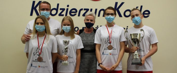 Medaliści MUKS WOPR Kędzierzyn Koźle u Prezydenta Miasta. Medaliści MUKS WOPR Kędzierzyn Koźle u Prezydenta Miasta.