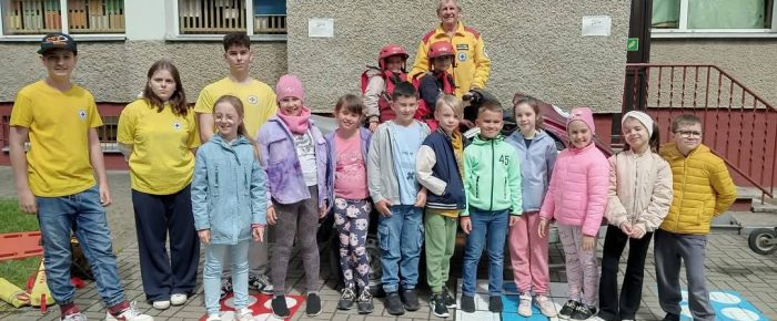 Ratownicy w SP nr.20 w Kędzierzynie Koźlu Ratownicy w SP nr.20 w Kędzierzynie Koźlu