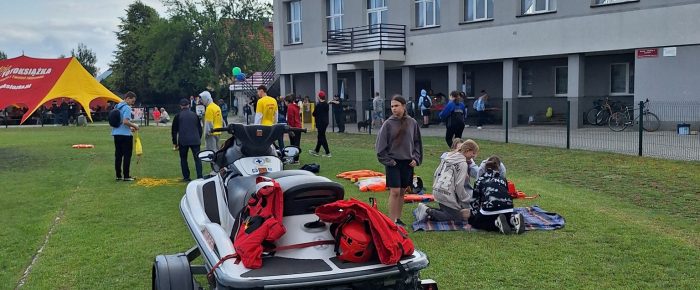 Piknik mundurowy w Cisowej.